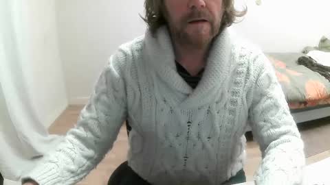 Snapshot of saltimbanquier chatting on 3, 2, 2025 Saltimbanquier Salt ou Banquier online show from 3, 2, 2025