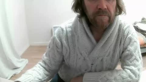 Snapshot of saltimbanquier chatting on 6, 2, 2025 Saltimbanquier Salt ou Banquier online show from 6, 2, 2025