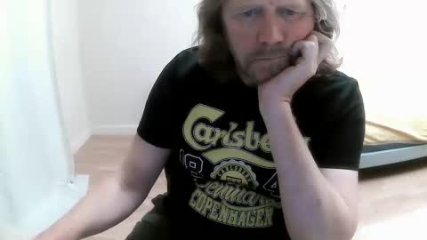 Snapshot of saltimbanquier chatting on 9, 9, 2025 Saltimbanquier Salt ou Banquier online show from 9, 9, 2025