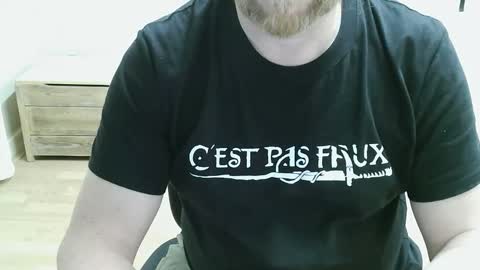 Snapshot of saltimbanquier chatting on 21, 4, 2026 Saltimbanquier Salt ou Banquier online show from 21, 4, 2026