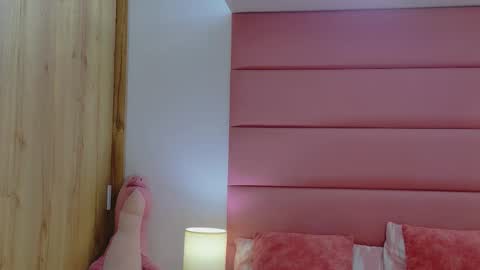 sam_and_lisa_ online show from 8, 11, 2025