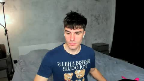 Snapshot of sam_huston18 chatting on 3, 6, 2026 BACK IN 2 WEEKS online show from 3, 6, 2026