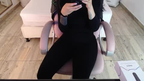 Snapshot of sam_mansson66 chatting on 6, 2, 2025 SAM MANSON online show from 6, 2, 2025