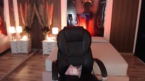 SAM MANSON online show from 1, 11, 2025