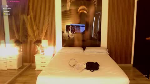 SAM MANSON online show from 20, 11, 2025