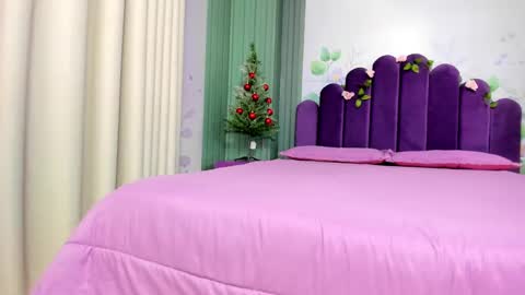 sam_naughty18 online show from 20, 12, 2024