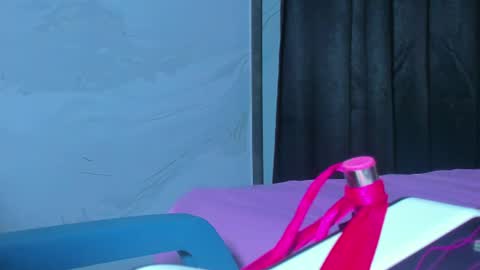 sam_naughty18 online show from 1, 7, 2026
