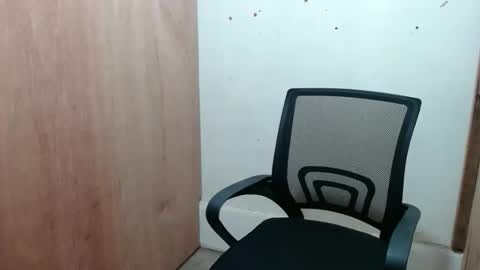 sam_sarah19 online show from 12, 11, 2025