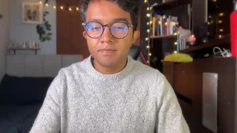 SAMUEL THOMPSON online show from 2, 3, 2025