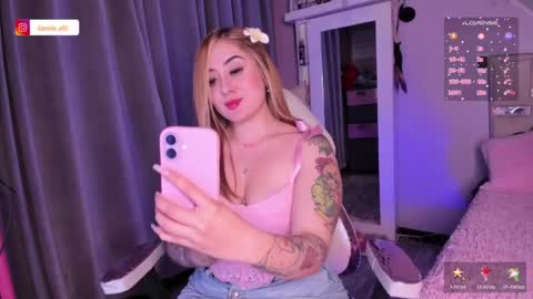 Snapshot of sam_thompsoon_ chatting on 1, 6, 2026 Sam online show from 1, 6, 2026