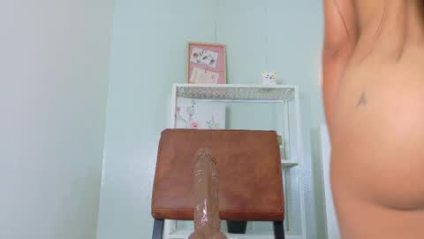   online show from 21, 10, 2025