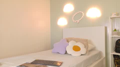   online show from 2, 12, 2025