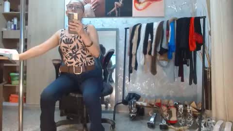 Snapshot of samanta_brownn_ chatting on 25, 4, 2026 samanta online show from 25, 4, 2026