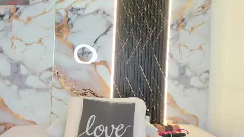 Snapshot of samanta_joness chatting on 4, 7, 2026 Sofia online show from 4, 7, 2026