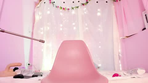 Snapshot of samanta_roberts1 chatting on 6, 1, 2025 Samanta online show from 6, 1, 2025