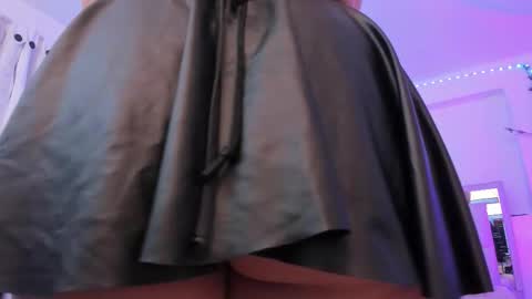 Snapshot of samanta_roberts1 chatting on 6, 10, 2025 Samanta online show from 6, 10, 2025