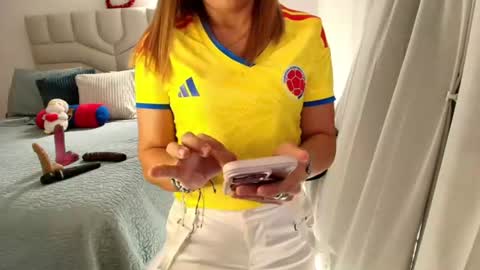Samanta Stone online show from 7, 7, 2026