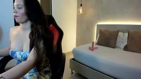 S A M A N T H A online show from 25, 9, 2025