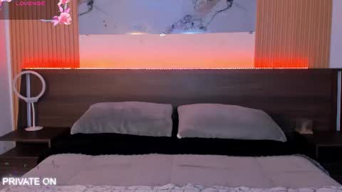 Snapshot of samantha_moons chatting on 10, 7, 2026 samantha_moons online show from 10, 7, 2026