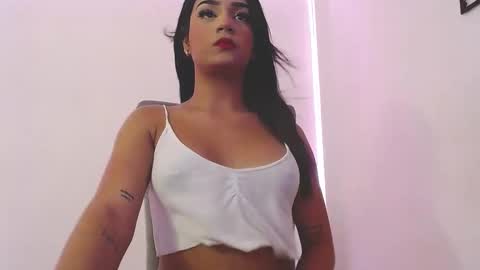 Salome Vargas online show from 15, 1, 2025