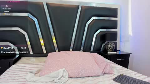 Snapshot of samanthaevans4 chatting on 8, 3, 2025 Sweet Samantha online show from 8, 3, 2025