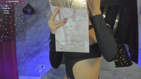 Snapshot of samanthaharpper chatting on 17, 10, 2025 samanthaharpper online show from 17, 10, 2025