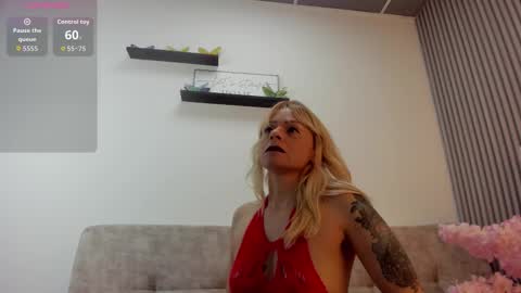 Snapshot of samanthajonexxx chatting on 27, 10, 2025 samanthajonexxx online show from 27, 10, 2025