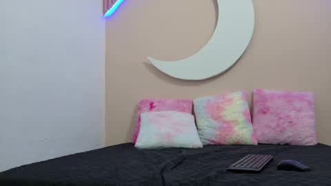 Snapshot of samanthalaurent chatting on 27, 5, 2026 samanthalaurent online show from 27, 5, 2026