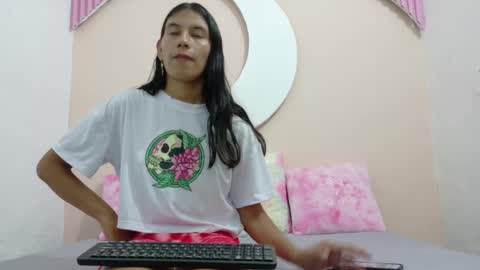 Snapshot of samanthalaurent chatting on 28, 5, 2026 samanthalaurent online show from 28, 5, 2026