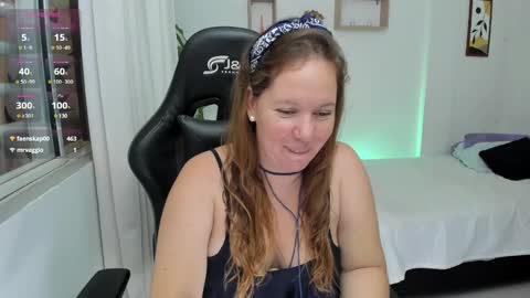 Samantha samy online show from 4, 1, 2025