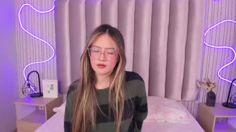 Alejandra  online show from 13, 9, 2025