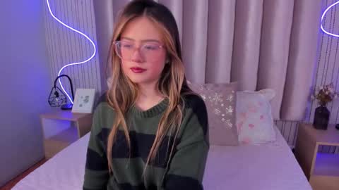 Alejandra  online show from 9, 10, 2025