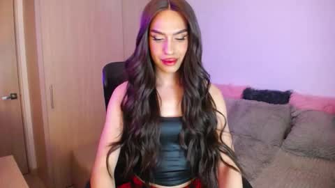 Samara Silex online show from 17, 10, 2025