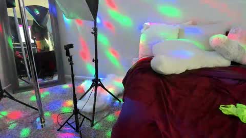 Yaya online show from 10, 2, 2025