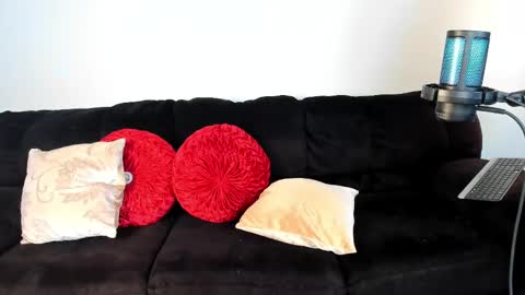 Yaya online show from 9, 3, 2025