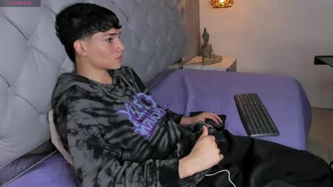 Sam online show from 17, 4, 2026