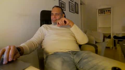 Sam online show from 11, 1, 2025