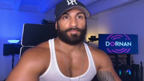 Snapshot of samdornan chatting on 17, 12, 2024 Sam Dornan online show from 17, 12, 2024