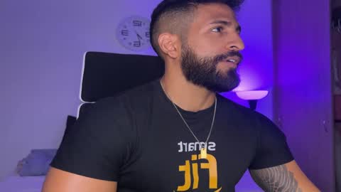 Snapshot of samdornan chatting on 6, 2, 2025 Sam Dornan online show from 6, 2, 2025