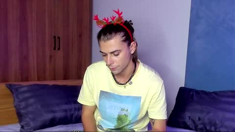 Snapshot of samgorgeous chatting on 4, 1, 2025 Fansly - Top4fans online show from 4, 1, 2025