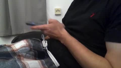 samiam381653 online show from 12, 9, 2025