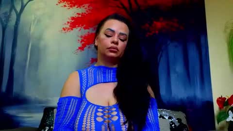     online show from 22, 12, 2025