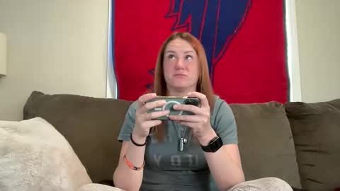 Snapshot of sammieplays chatting on 22, 5, 2026 Playful Sammie online show from 22, 5, 2026