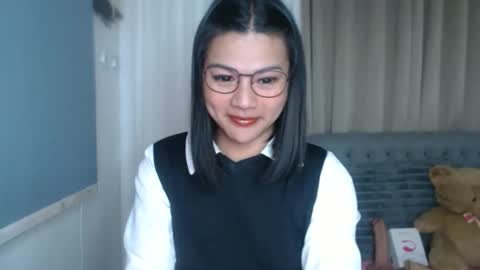 Snapshot of sammypretty19 chatting on 3, 3, 2026 im throat fucker online show from 3, 3, 2026