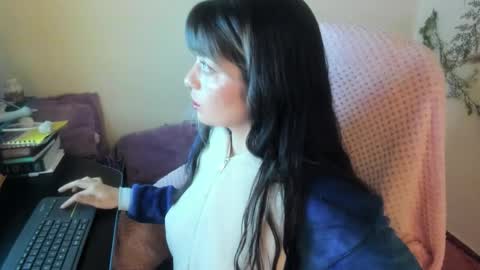   online show from 3, 10, 2025