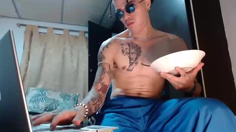 sammy model independiente online show from 26, 3, 2026