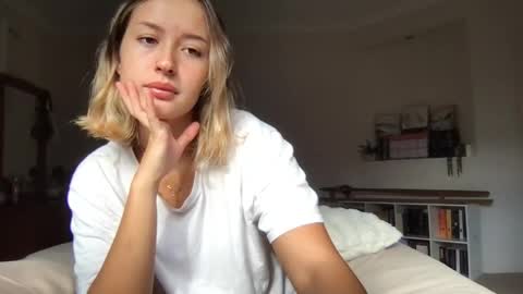 Snapshot of sammyygirlxx chatting on 28, 4, 2026 Sammy online show from 28, 4, 2026