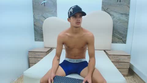 Snapshot of samuel_wyatt chatting on 11, 6, 2026 SAMUEL online show from 11, 6, 2026