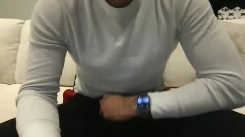 Snapshot of samwise2418 chatting on 5, 1, 2025 Sam W dick strip tease online show from 5, 1, 2025