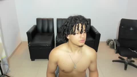 Snapshot of samxx_muscle chatting on 17, 5, 2026 samxx_muscle online show from 17, 5, 2026